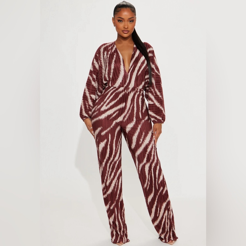 Brand new jumpsuit brown/combo